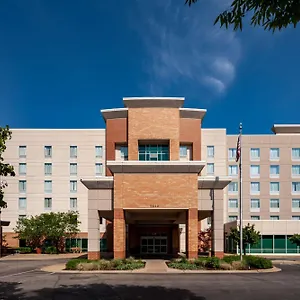 hampton-inn-suites-st-louis-at-forest-park.saint-louishotels.com/